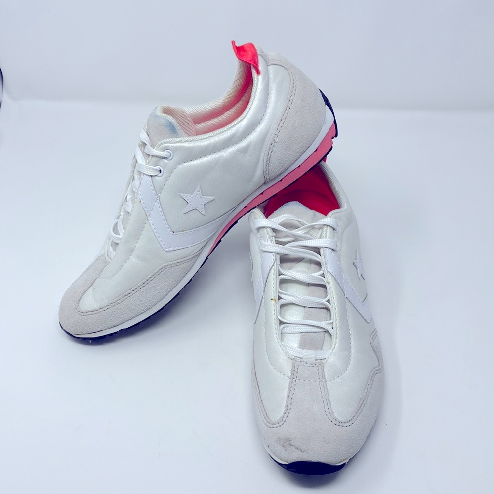 Converse White Pink Suede Tennis Shoes Size 8.5